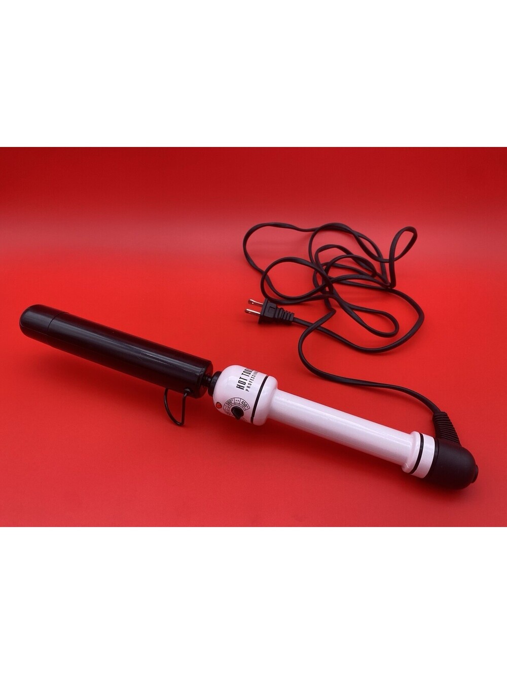 Hot Tools Professional White & Black 1.25" Curling Iron Wand Model #HTBW1861